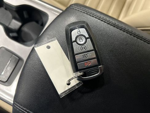 Certified 2024 Ford Edge SEL w/ Convenience Package image 25