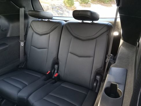 Used 2023 Cadillac XT6 Sport w/ Technology Package image 24