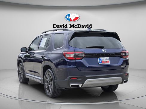 Certified 2024 Honda Pilot Touring image 4