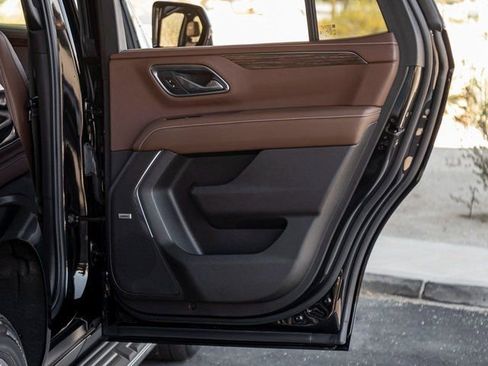 Used 2021 Chevrolet Tahoe High Country image 28