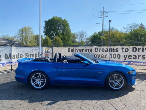 Used 2021 Ford Mustang GT Premium w/ GT Performance Package RWD image 2