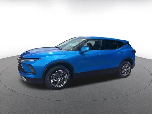 Used 2026 Chevrolet Blazer LT AWD/4WD image 8