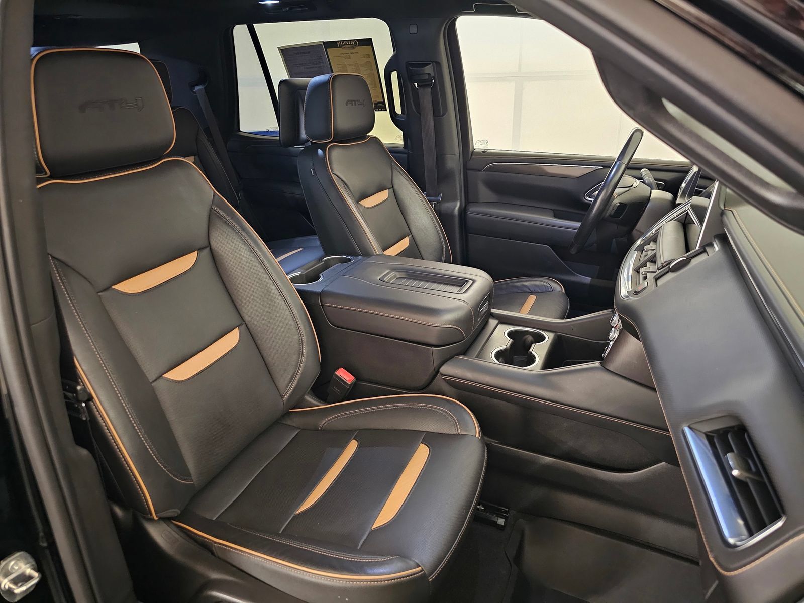 Used 2021 GMC Yukon AT4 w/ Rear Media and Nav Package AWD/4WD image 27