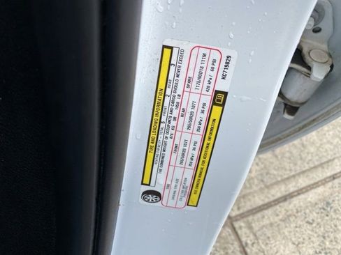 Used 2019 Jeep Grand Cherokee Laredo image 36