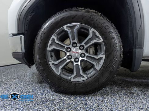 Used 2023 GMC Sierra 1500 SLE AWD/4WD image 46