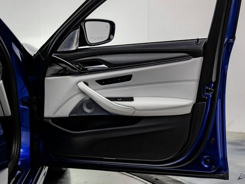 Used 2023 BMW M5 w/ Competition Package image 88