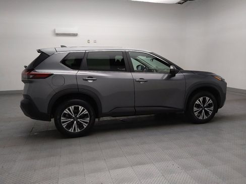 Used 2023 Nissan Rogue SV image 10