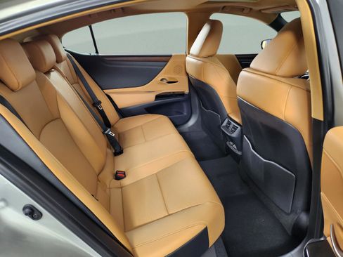 New 2025 Lexus ES 350 w/ Premium Package image 23