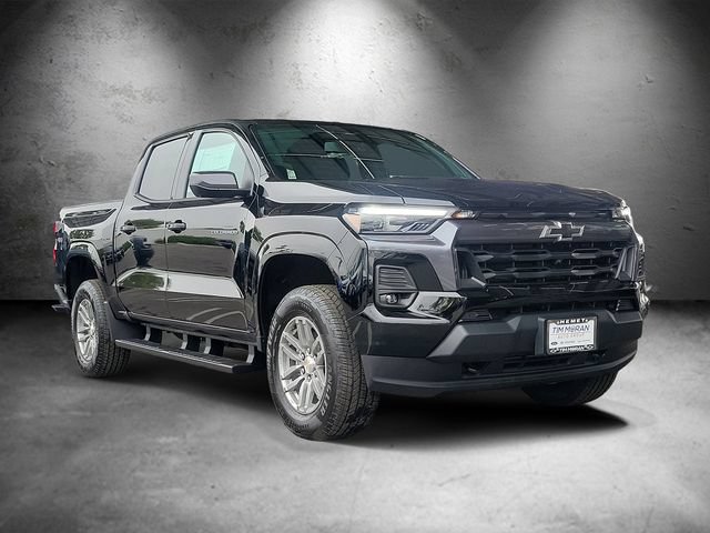 New 2026 Chevrolet Colorado LT w/ LT Convenience Package AWD/4WD image 2