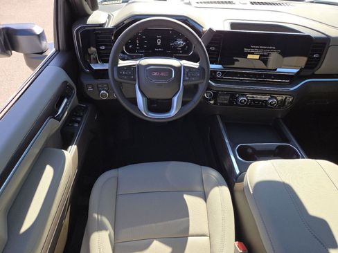 New 2026 GMC Sierra 2500 SLT image 32