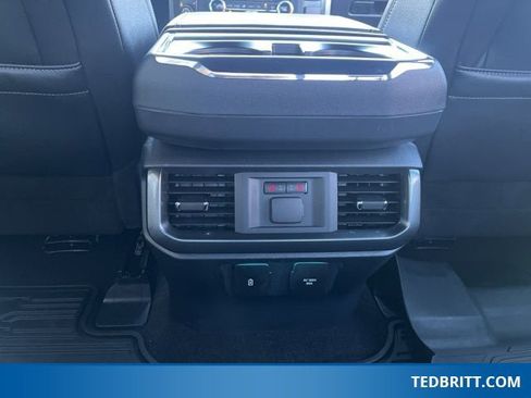 Certified 2022 Ford F150 Lariat w/ Equipment Group 502A High image 18