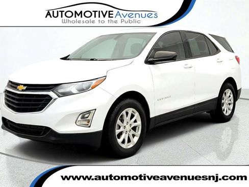 Used 2019 Chevrolet Equinox LS FWD image 1