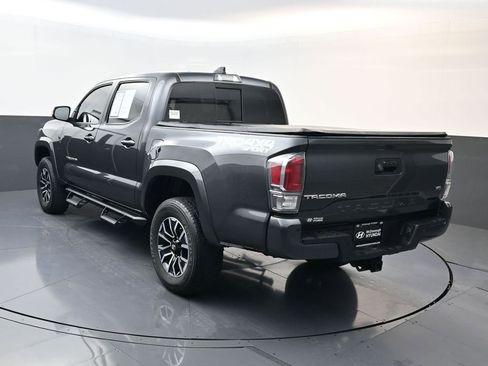Used 2023 Toyota Tacoma TRD Sport w/ Technology Package image 5