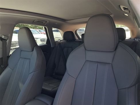 New 2025 Audi Q5 Premium Plus image 17