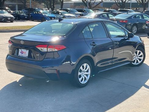 Used 2024 Toyota Corolla LE image 5