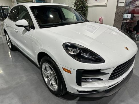 Used 2019 Porsche Macan AWD/4WD image 12