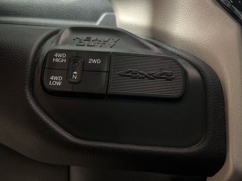 Used 2023 RAM 2500 Laramie AWD/4WD image 30