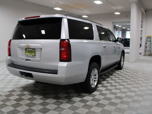 Used 2018 Chevrolet Suburban LT image 10
