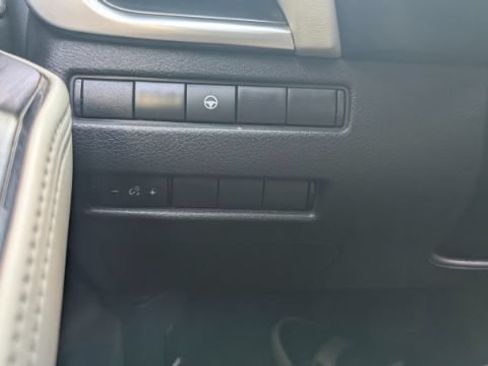 Used 2021 Nissan Rogue SV AWD/4WD image 28