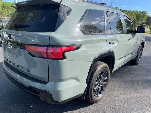 Used 2024 Toyota Sequoia Platinum image 5