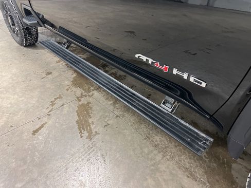 Certified 2025 GMC Sierra 2500 AT4 w/ AT4 Premium Plus Package image 20