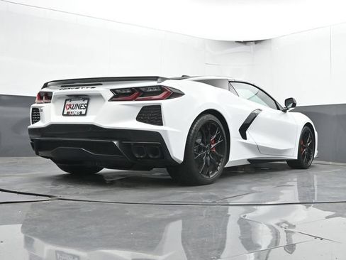 Used 2026 Chevrolet Corvette Stingray Convertible w/ 1LT RWD image 34