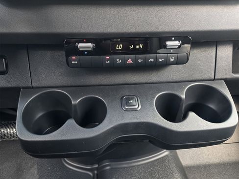 Used 2024 Mercedes-Benz Sprinter 3500 image 16