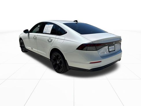 Certified 2025 Honda Accord SE image 6