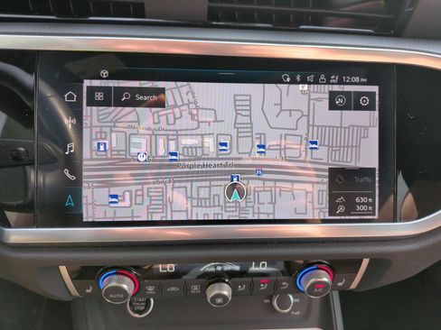 Used 2023 Audi Q3 2.0T Premium Plus w/ Premium Plus Package image 24