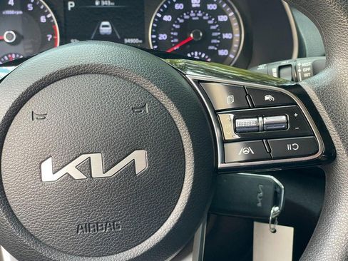 Used 2022 Kia Forte LXS w/ LXS Technology Package image 22