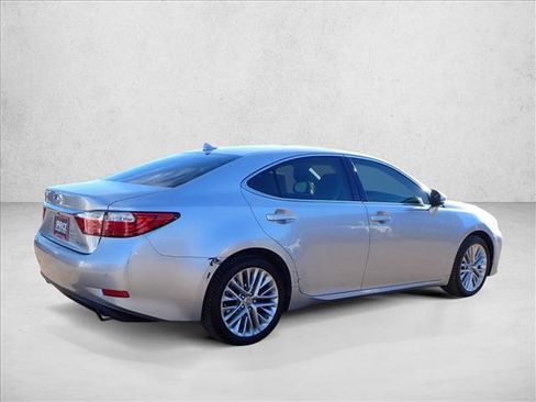 Used 2013 Lexus ES 350 image 4