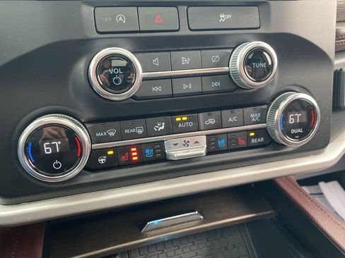 Used 2024 Ford Expedition Max Limited image 47