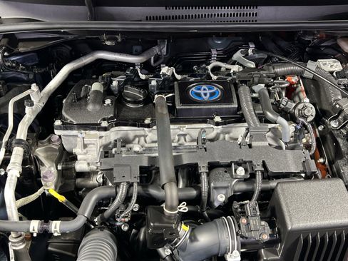 Used 2024 Toyota Corolla SE image 26