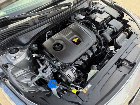 Used 2023 Kia Forte GT-Line w/ GT-Line Technology Package image 37