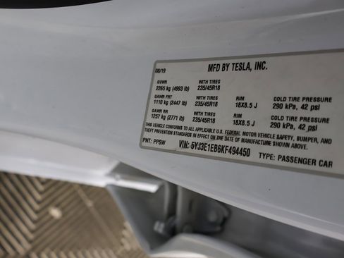 Used 2019 Tesla Model 3 Long Range image 48