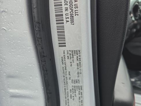 Used 2023 Dodge Durango GT RWD image 38