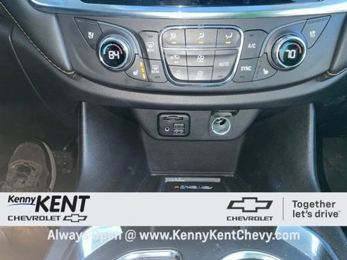 Certified 2021 Chevrolet Traverse Premier image 33