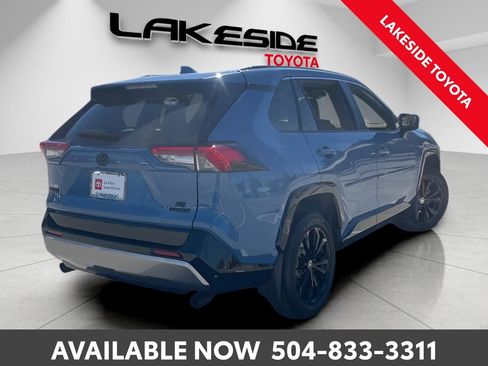 Used 2024 Toyota RAV4 SE image 7