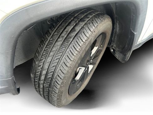 Used 2018 Jeep Compass Altitude w/ Popular Equipment Group image 9