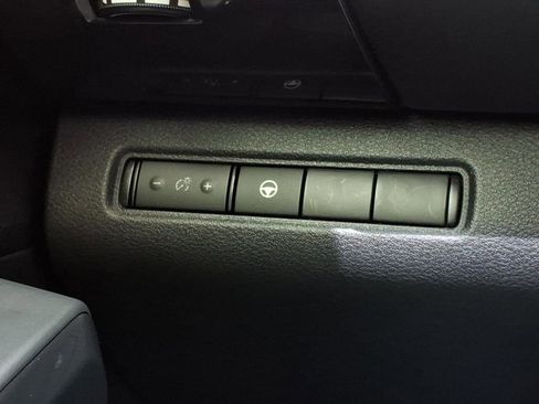 Used 2023 Nissan Pathfinder SV w/ Lighting Package (N92) FWD image 21