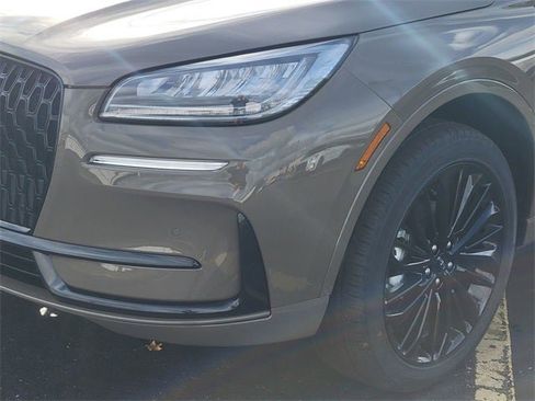 New 2026 Lincoln Corsair Premiere image 13