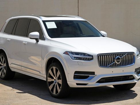 Used 2025 Volvo XC90 T8 Ultra w/ Protection Package Premier AWD/4WD image 59