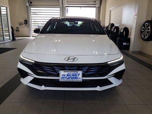 New 2026 Hyundai Elantra SEL Sport Premium FWD image 17
