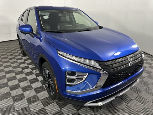 Used 2025 Mitsubishi Eclipse Cross SE AWD/4WD image 2