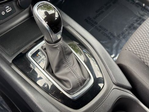 Certified 2022 Nissan Rogue Sport S AWD/4WD image 18