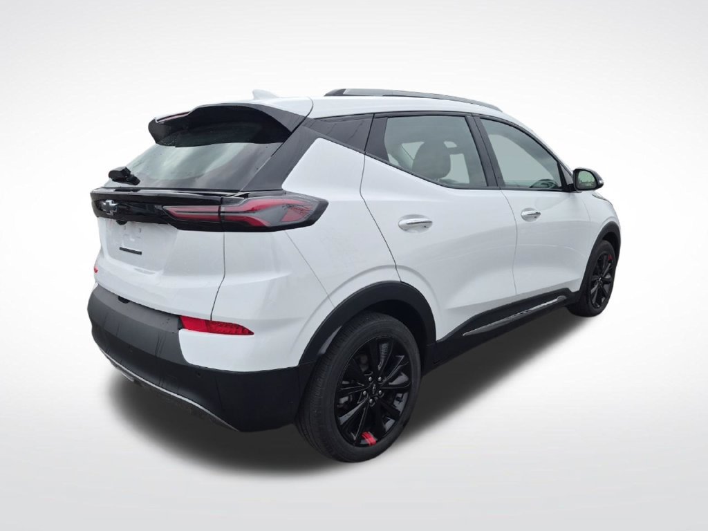 Used 2023 Chevrolet Bolt EUV Premier w/ Redline Edition FWD image 3