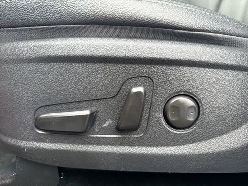 Used 2020 Hyundai Santa Fe SEL image 13