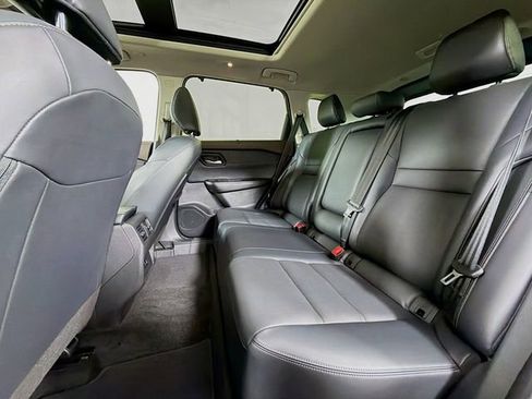 Certified 2023 Nissan Rogue SV w/ SV Premium B Package image 26