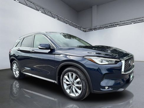 Used 2022 INFINITI QX50 Luxe AWD/4WD image 9