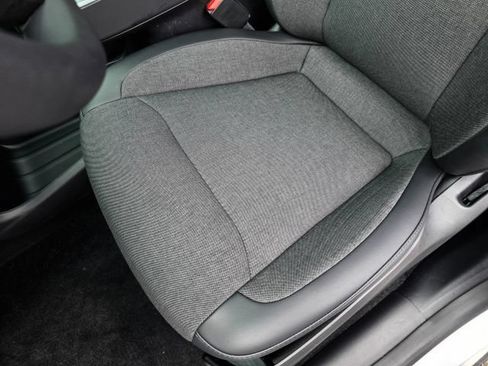 Used 2026 Tesla Model Y AWD image 25